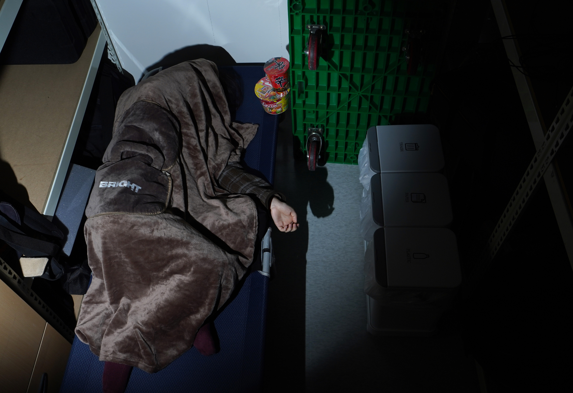 열일곱 대윤군의 6년 노숙, 세대분리법은 돕지 못했다 [이상한 나라의 세대분리법⑤]