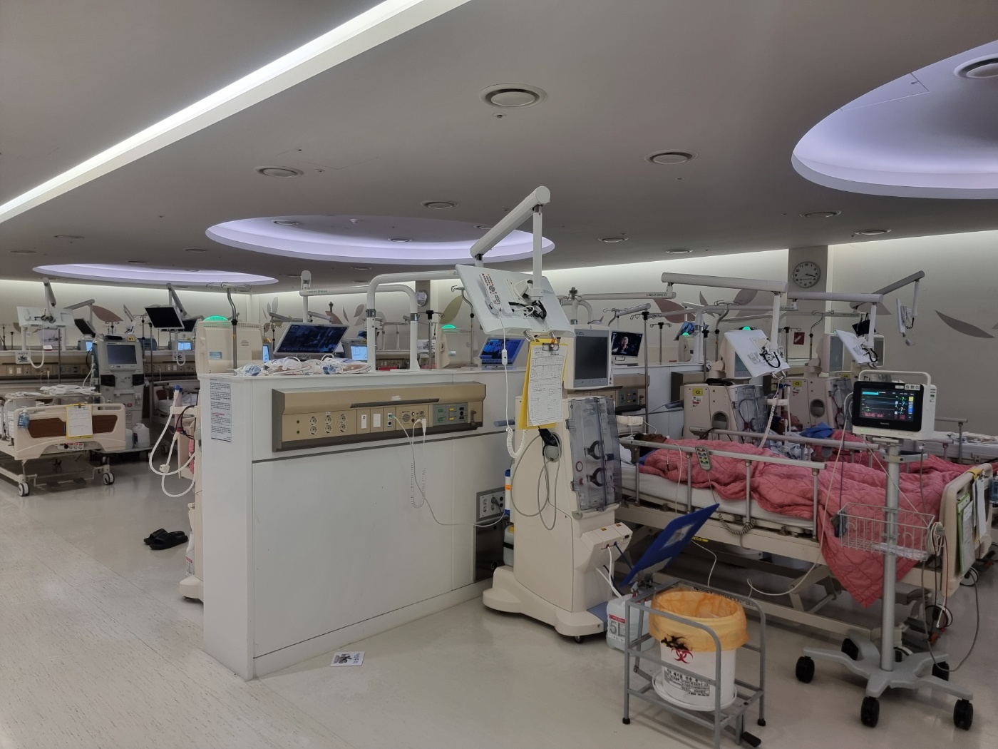 주 3회 병원 찾는 투석환자들…“지속 치료 부담 줄여야”