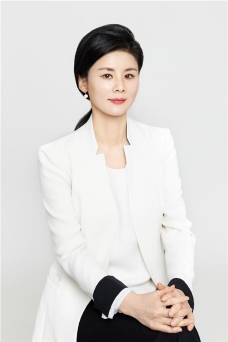 이제는 ‘신중년을 위한 HR’이 필요할 때 [WORK & PEOPLE]