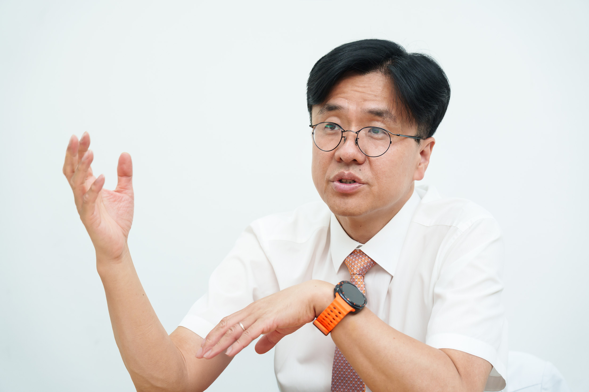 여름 휴가철 코로나19 재유행 우려…“백신으로 중증화 예방해야”