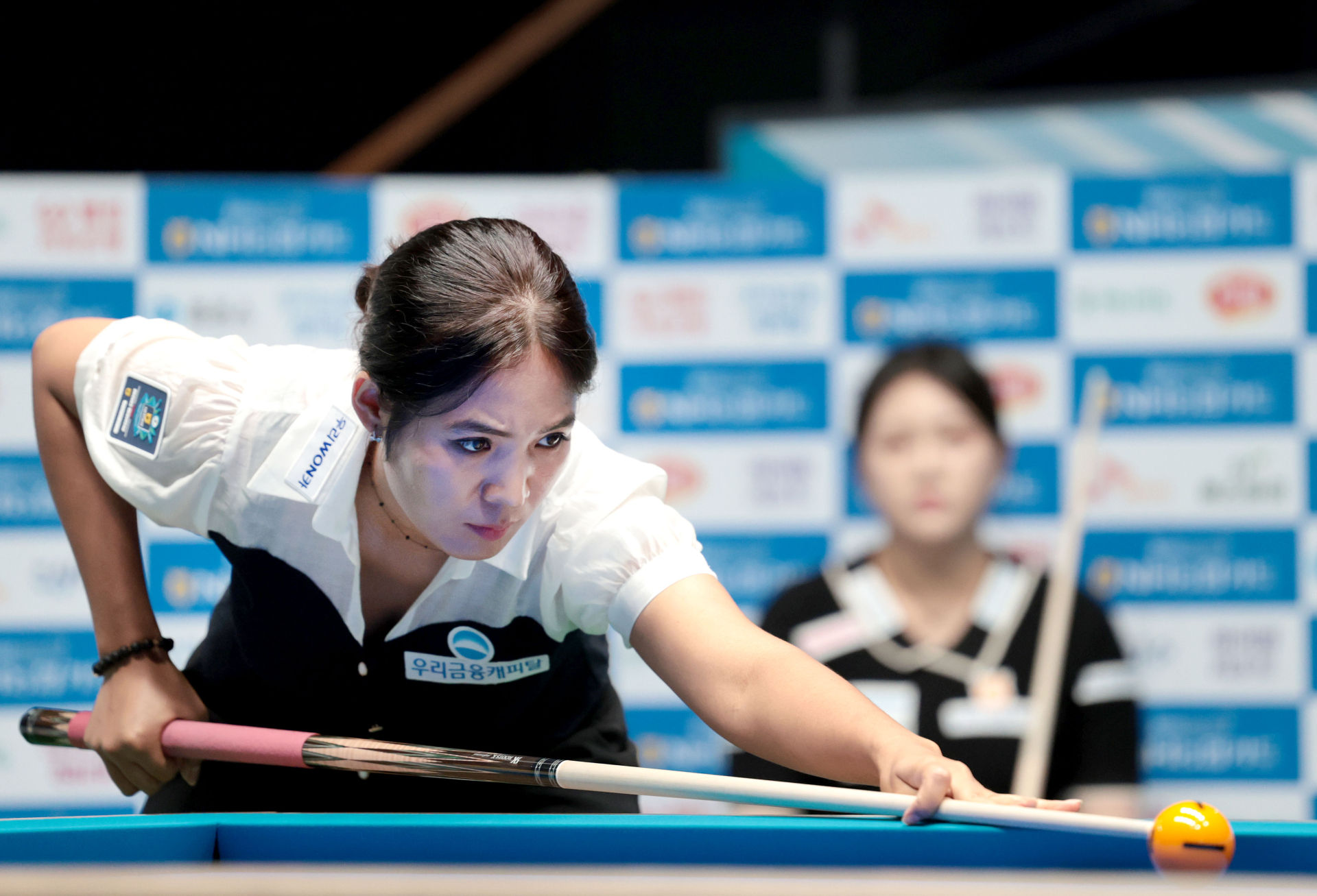 ‘캄보디아 특급’ 스롱, 3연속 우승 도전…64강서 옌니 꺾고 32강 [LPBA]